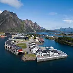 Rorbuene Havn *