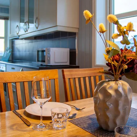 Lodger Rorbuanlegget Havn *