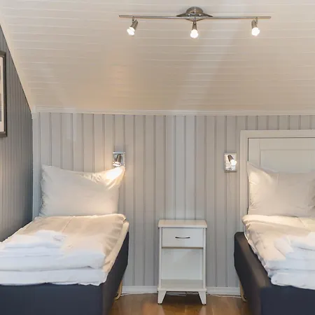 Lodge Rorbuene Havn *