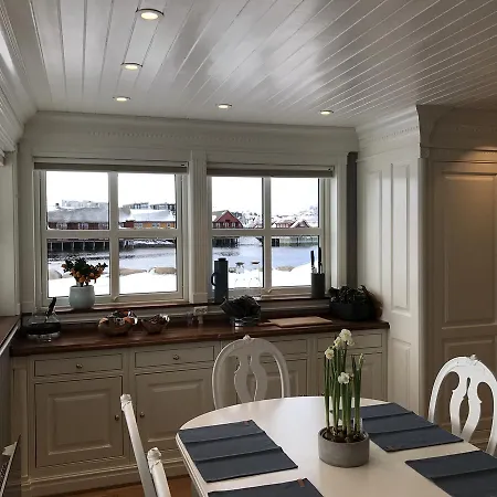 Rorbuene Havn Svolvær