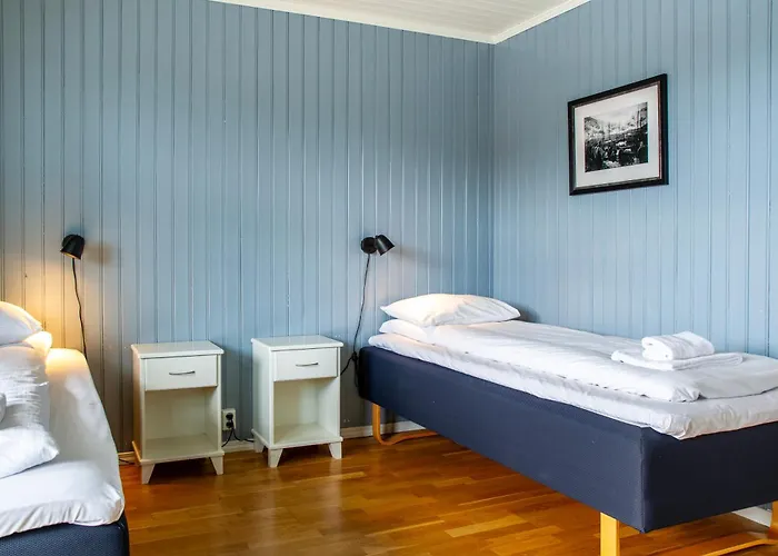 Rorbuene Havn * Svolvær