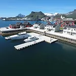 Rorbuene Havn *