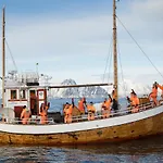 Rorbuene Havn *