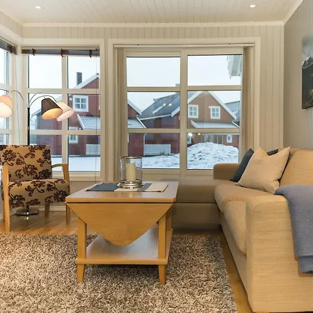 Lodge Rorbuene Havn *